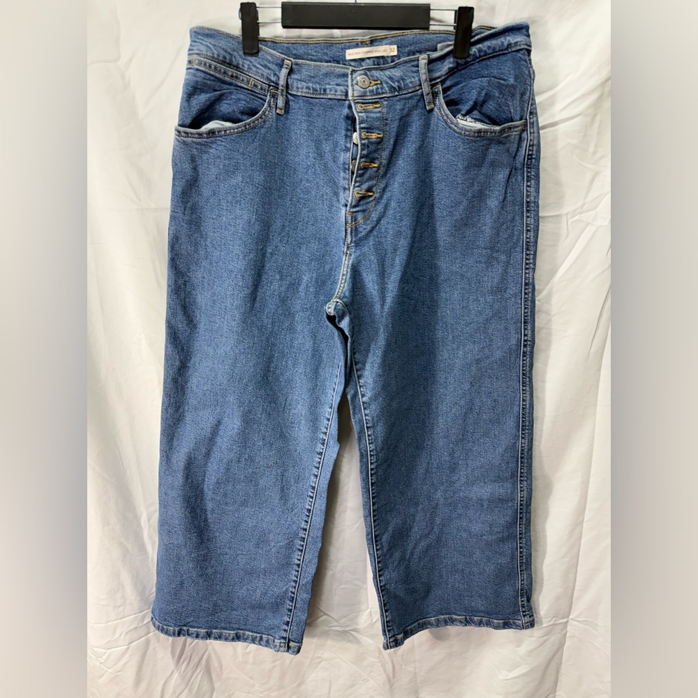 Levi's Mile High Cropped Wide Leg Button Fly Jeans Size 32